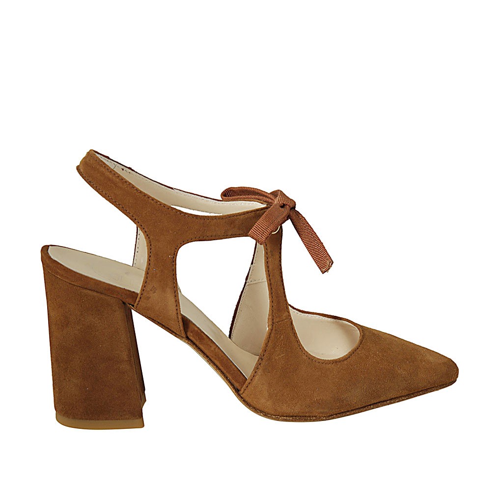 Zapato destalonado a punta para mujer con cordones en gamuza color tabaco  tacon 8
