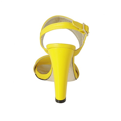 Damenplateausandale aus gelbem Leder Absatz 10