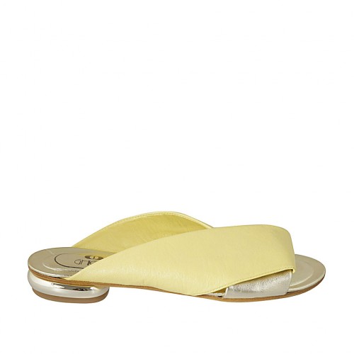 Offene Damenpantoletten aus gelbem und platinfarbenem laminiertem Leder Absatz 1 - Verfügbare Größen:  42