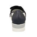 Scarpa accollata da donna con stringhe ed elastico in pelle forata bianca e pelle e pelle laminata blu zeppa 3 - Misure disponibili: 42