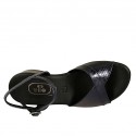 Sandale pour femmes avec courroie en cuir lamé imprimé bleu talon 4 - Pointures disponibles:  42