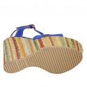 Sandale pour femmes avec plateforme et courroie en daim bleuet et tissu multicouleur talon compensé 12 - Pointures disponibles:  42