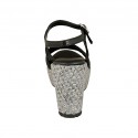 Sandale pour femmes avec courroie et plateforme en cuir noir et tissu gris talon compensé 9 - Pointures disponibles:  42, 43