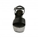 Sandale pour femmes avec courroie et plateforme en cuir noir et tissu gris talon compensé 9 - Pointures disponibles:  42, 43