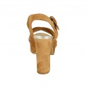 Sandalia para mujer en gamuza cognac y piel laminada platino con cinturon, plataforma y tacon 9 - Tallas disponibles:  42