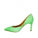 Zapato de salon para mujer con corte lateral en piel verde fluorescente tacon 8 - Tallas disponibles:  42