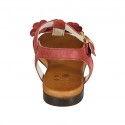 Sandale pour femmes avec courroie et fleurs en daim de couleur prune talon 1 - Pointures disponibles:  33