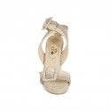Sandalia para mujer en gamuza beis y gris pardo y piel color desnudo con hebillas y plataforma tacon 10 - Tallas disponibles:  42