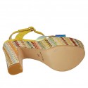 Sandale pour femmes avec courroie et plateforme en daim jaune, cuir verni holographique et tissu multicouleur talon 12 - Pointures disponibles:  42