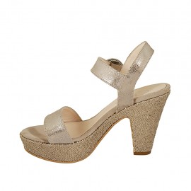 Sandalia para mujer en gamuza imprimida y laminada gris pardo con cinturon, plataforma y tacon 10 - Tallas disponibles:  43 2