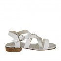 Sandale pour femmes en cuir blanc et métallisé argent talon 2 - Pointures disponibles:  32