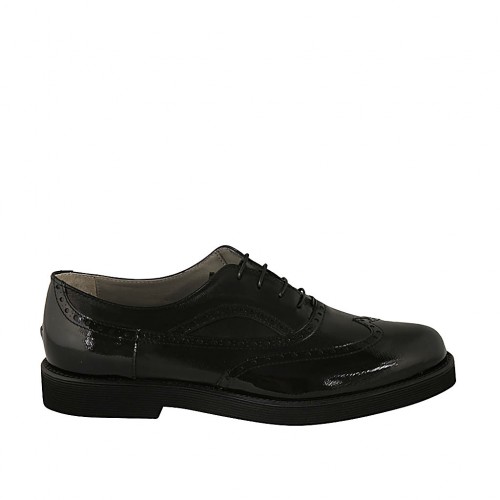 patent leather wingtip shoes