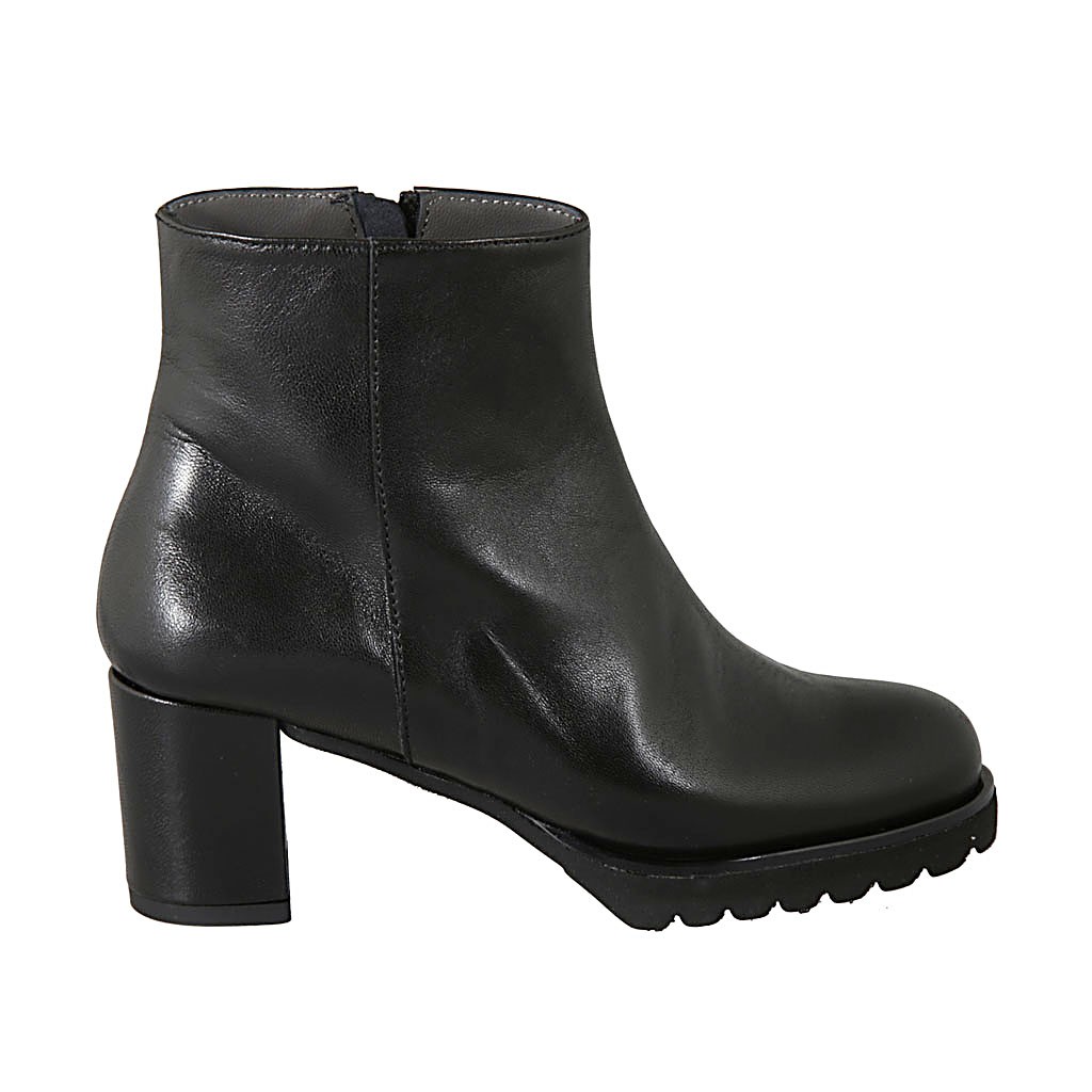 black zip heeled boots