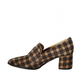 Woman's pointy loafer in... 2