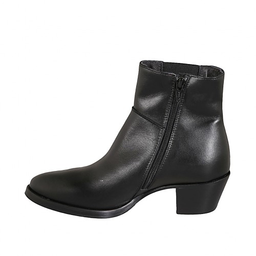 Botines tejanos para mujer con cremallera, elastico y tachuelas en piel  negra tacon 5