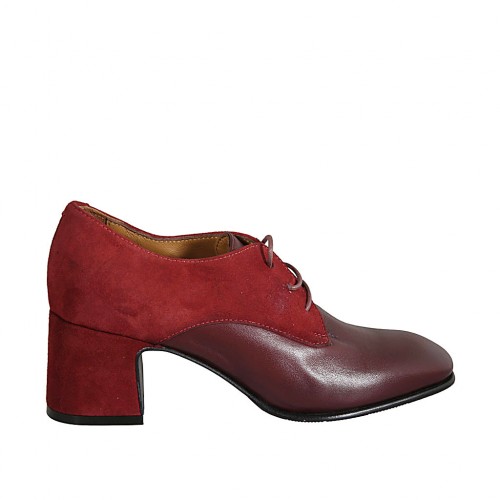 Scarpa stringata derby da donna in camoscio rosso e pelle bordeaux tacco 6