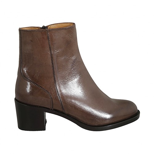 Stivaletto da donna con cerniera in pelle marrone chiaro tacco 6