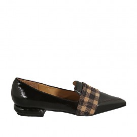 Mocasin à bout pointu pour femmes en cuir verni marron et daim écossais marron et beige talon 2 - Pointures disponibles: 43