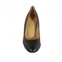 Woman's pump with rounded tip in black leather heel 8 - Available sizes:  32