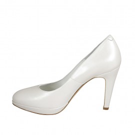 Woman's platform pump in... 2