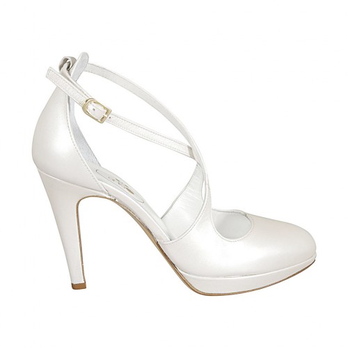 Woman's open shoe in pearled ivory leather with strap, platform and heel 10 - Available sizes:  43