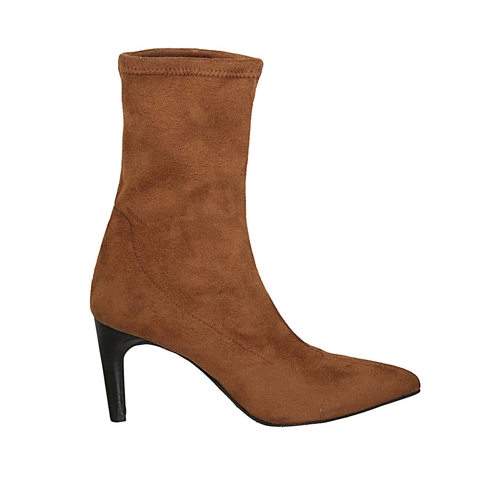 pointed tan ankle boots
