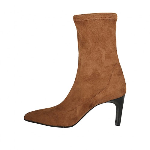 pointed tan ankle boots