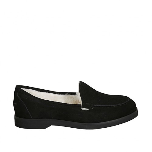 Woman's mocassin in black suede with...