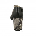 Chaussure ouverte pour femmes en cuir noir et imprimé noir et beige avec courroie salomé talon 7 - Pointures disponibles:  42
