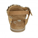 Sandale pour femmes avec courroie, pierres et coquillages en daim beige talon 1 - Pointures disponibles:  33