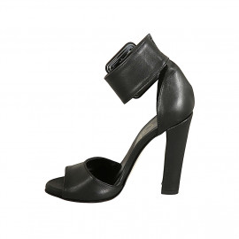 Женские сандали с пряжкой... 2