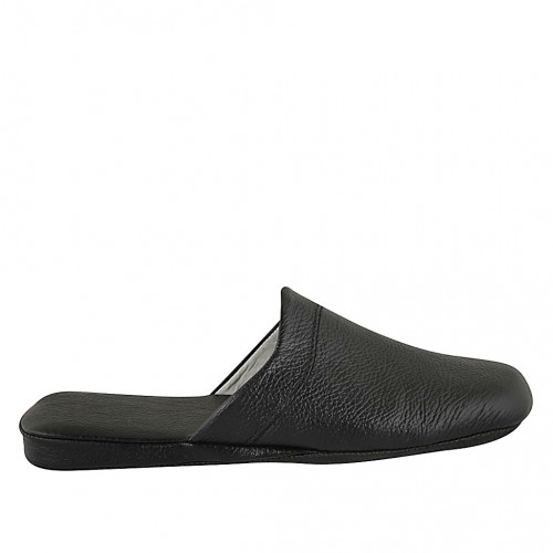 Men's slippers in black leather
