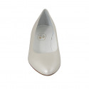 Woman's pump in pearly ivory leather with heel 3 - Available sizes:  33