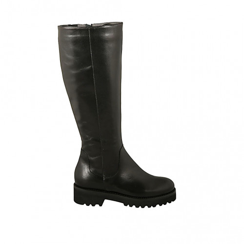 Botas para mujer con plantilla extraible y cremallera en piel negra tacon 4