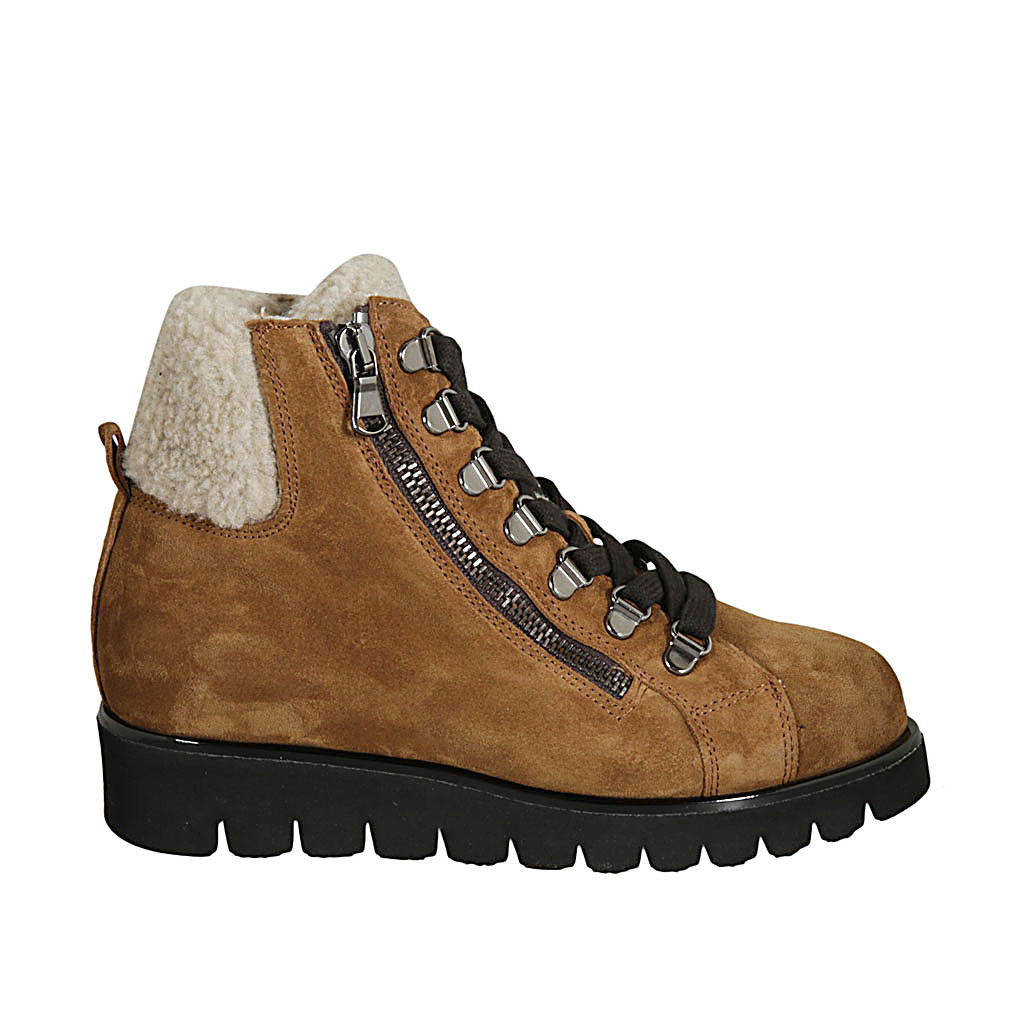 Botines para mujer en charol negro con cordones, cremallera y forro cuña 3