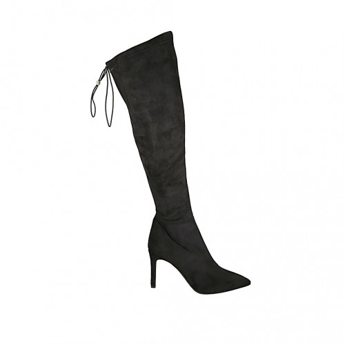Woman's knee-high pointy boot in...