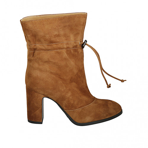 Woman's laced paperbag ankle boot in...