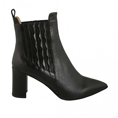 Woman's pointy ankle boot with...