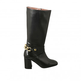 Stivale da donna in pelle nera con cerniera e catena tacco 7 - Misure disponibili: 32, 43
