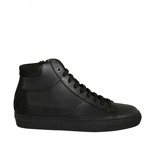 Men's laced casual shoe with zipper...