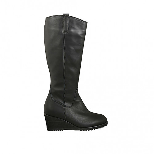 Woman's boot with zipper and removable insole in black leather wedge heel 6 - Available sizes:  43