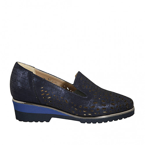 Zapato cerrado para mujer con elasticos y plantilla extraible en piel perforada laminada azul tacon 4 - Tallas disponibles:  31