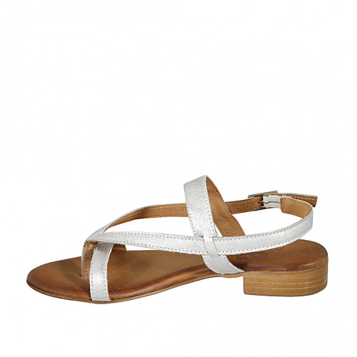 Woman's thong sandal in silver laminated leather heel 2