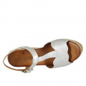 Sandale pour femmes avec plateforme et courroie en cuir lamé argent talon compensé 9 - Pointures disponibles:  42, 43, 45