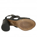 Sandalia para mujer en piel perforada cortada negra tacon 7 - Tallas disponibles:  43