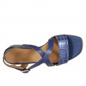 ﻿Sandalia para mujer con cinturon cruzado en piel y piel estampada azul aciano tacon 3 - Tallas disponibles:  32