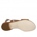 Sandale pour femmes en cuir marron clair avec elastique talon 2 - Pointures disponibles:  32, 33