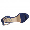 Zapato abierto para mujer con cinturon en gamuza azul aciano tacon 4 - Tallas disponibles:  43