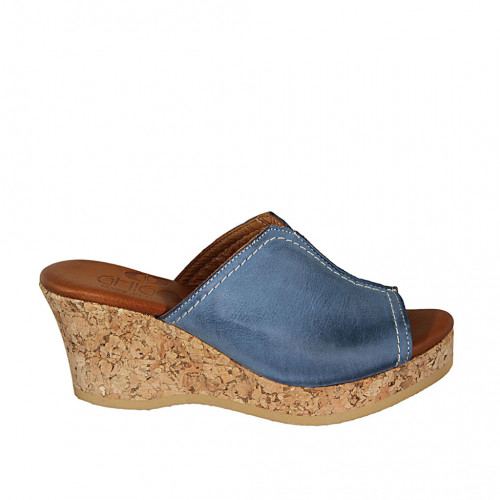 Mule pour femmes en cuir bleu clair avec plateau talon compensé 7 - Pointures disponibles:  43