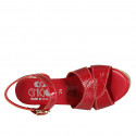 Sandalia para mujer en charol rojo con cinturon, plataforma y cuña 7 - Tallas disponibles:  42, 43